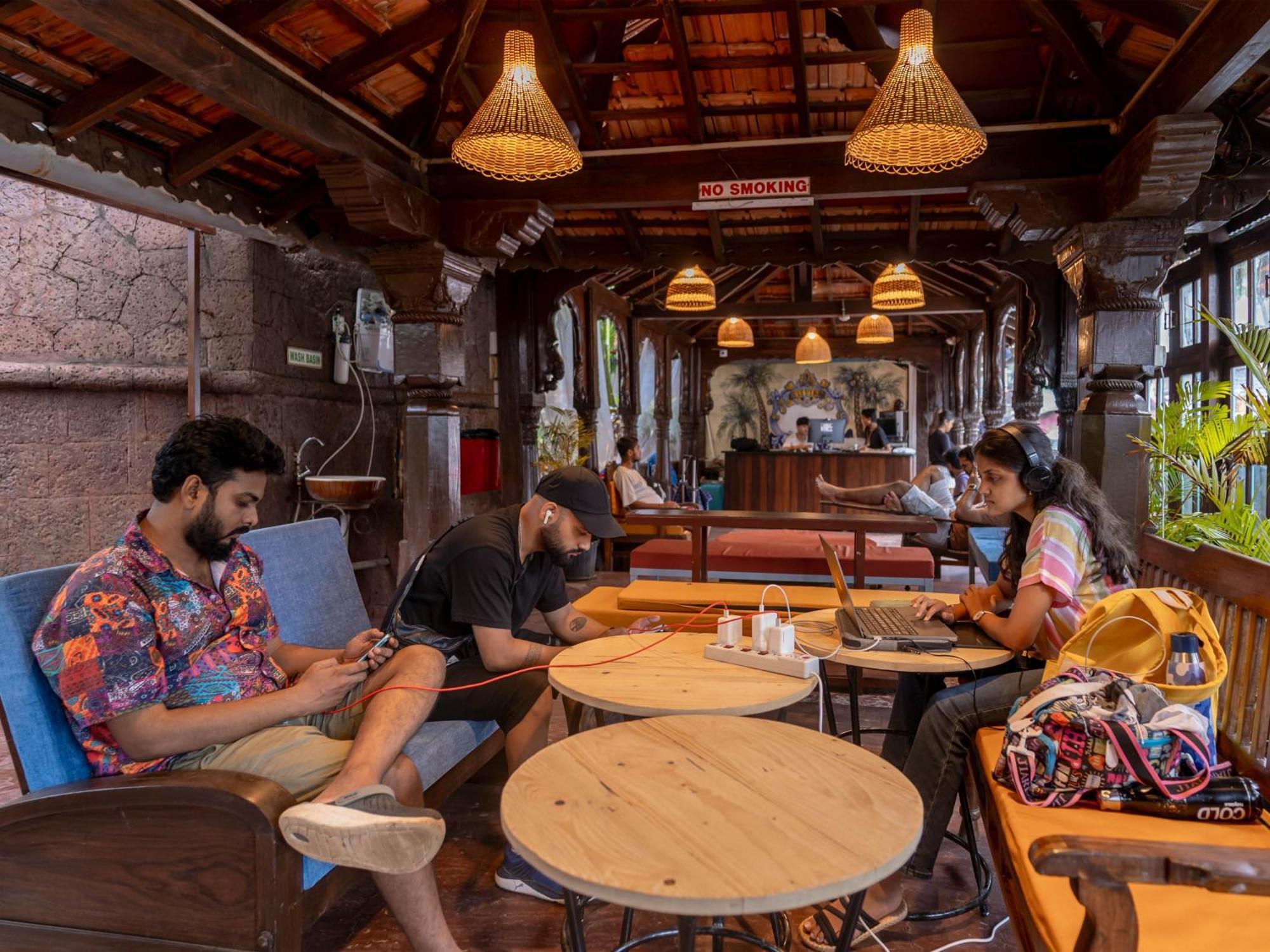 Madpackers Goa Anjuna - Bar Kültér fotó